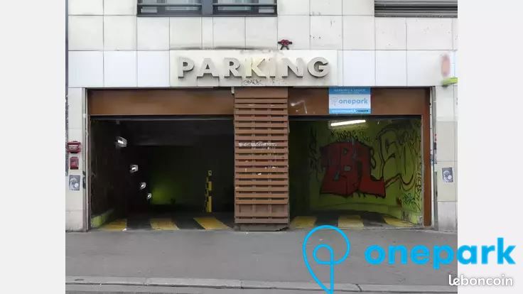 Parking 12 m² · à Paris · 12 m² · 131 €/mois