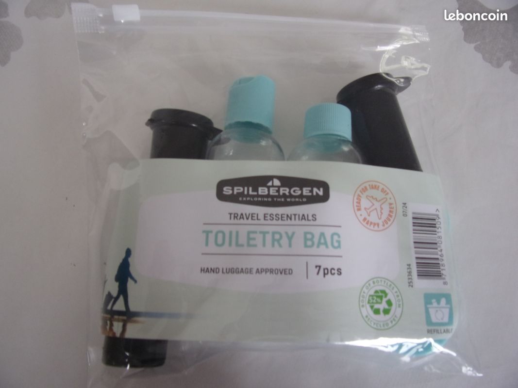 Set de voyage de7 flacons pour produits de beauté (image 1)