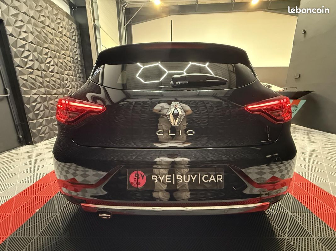 RENAULT CLIO 5 INTENS EDITION ONE 1.0l 100CH CAMERA 360 SIEGES ET VOLANT CHAUFFANTS CARPLAY BOSE GTIE 12 MOIS (image 6)