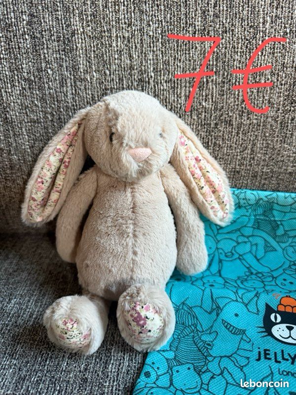 Jellycat Blossom Bea Beige Bunny (image 1)