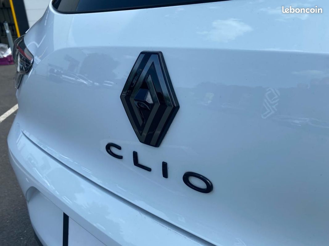 RENAULT CLIO 1.0 Tce - 90 V BERLINE Esprit Alpine PHASE 2 (image 8)