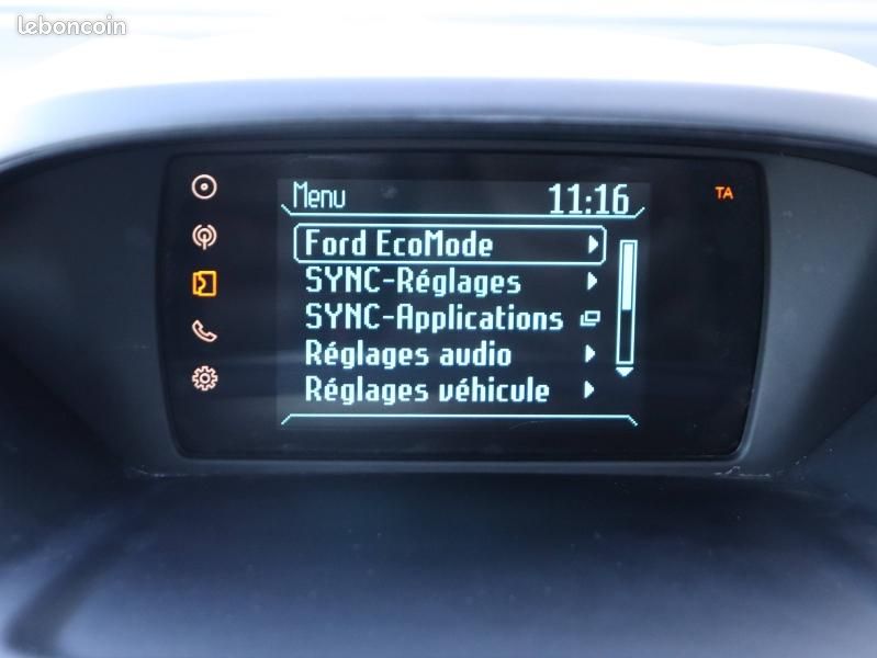 Ford B-MAX 1.0 SCTi 100ch EcoBoost Stop&Start Trend (image 18)