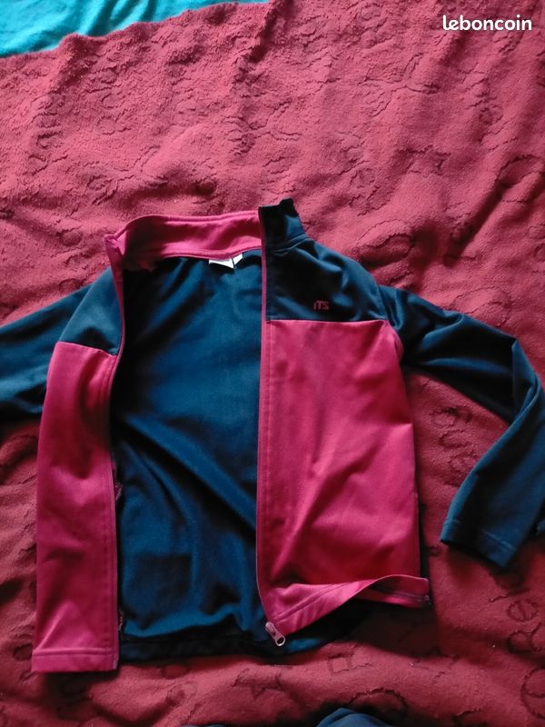 Vend veste enfant 10 ans. Très bon état (image 2)
