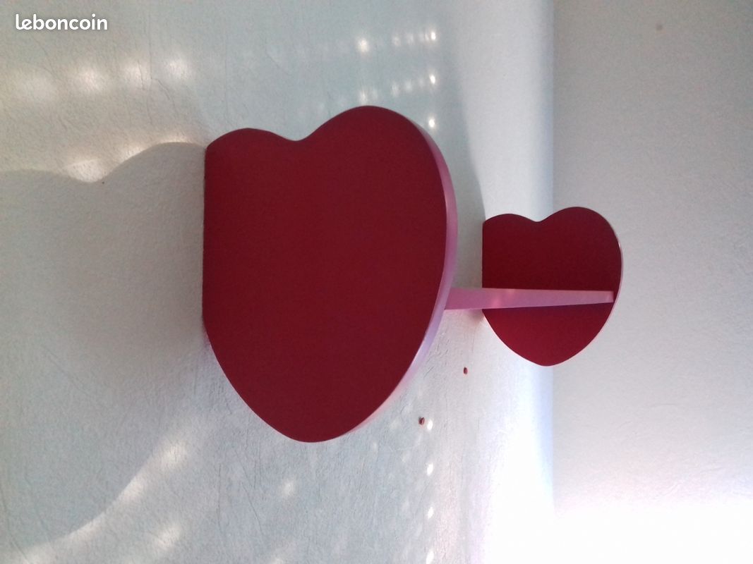Étagère " coeur " rose (image 1)