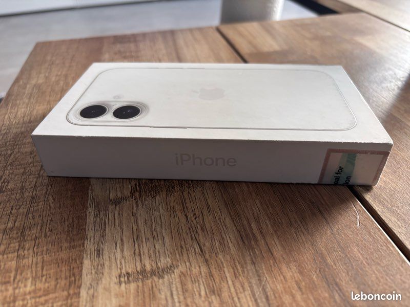 IPhone 16 neuf sous blister (image 2)