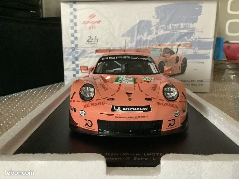 SPARK 1/18 - PORSCHE 911 RSR-19 - LE MANS 2022 18S823