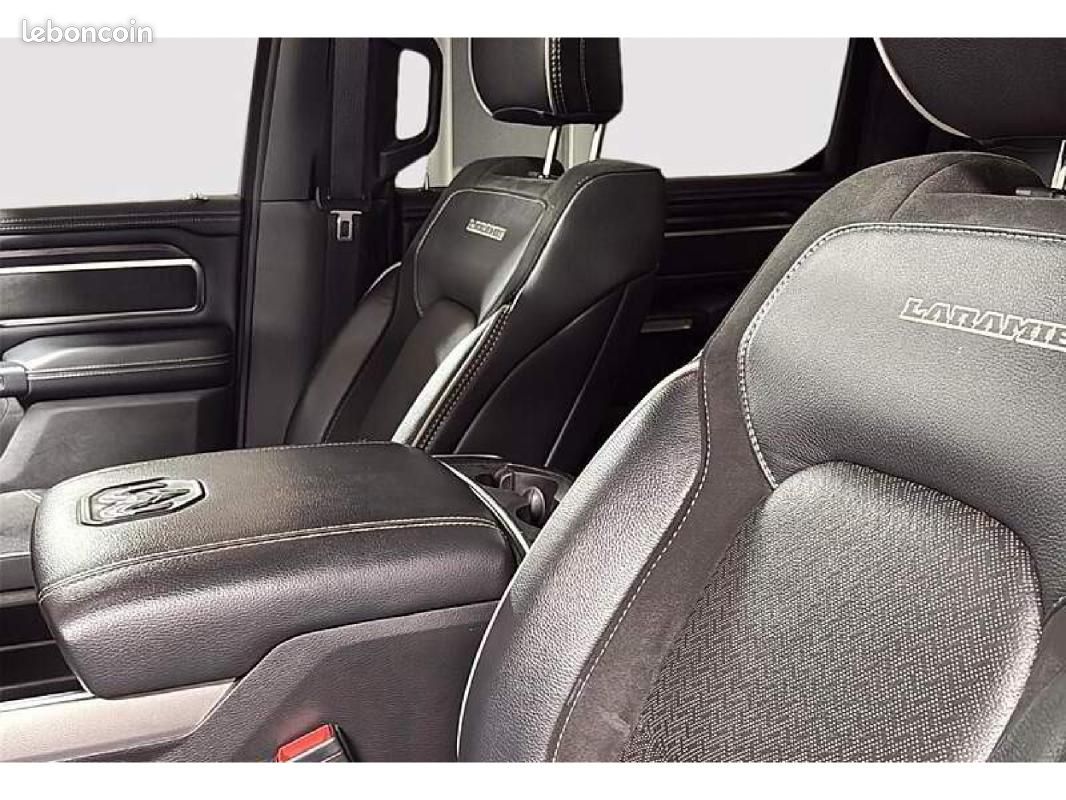 Dodge Ram LARAMIE NIGHT EDITION 77.800 TTC 5.7L V8 2024 (image 7)