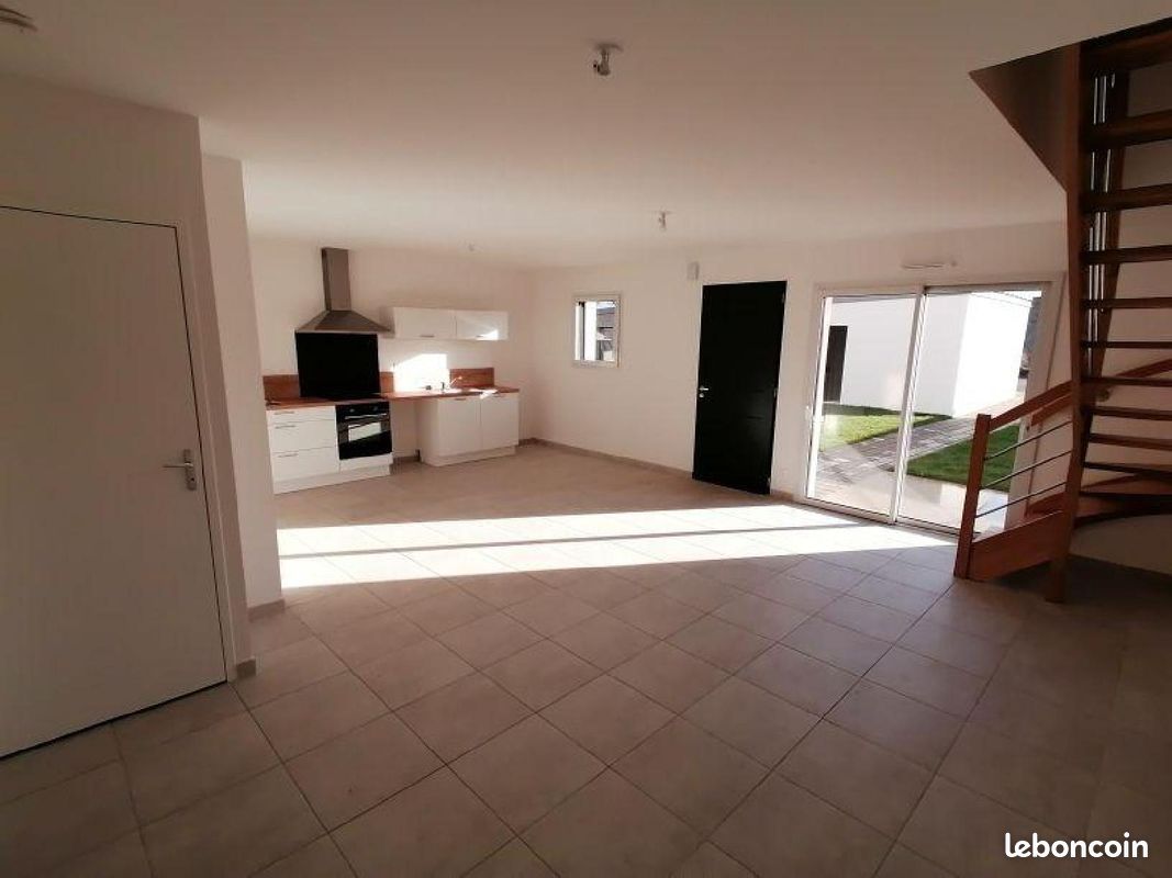 Maison 5 pièces 90 m² · à Saint-Erblon · 90 m² · 976 €/mois