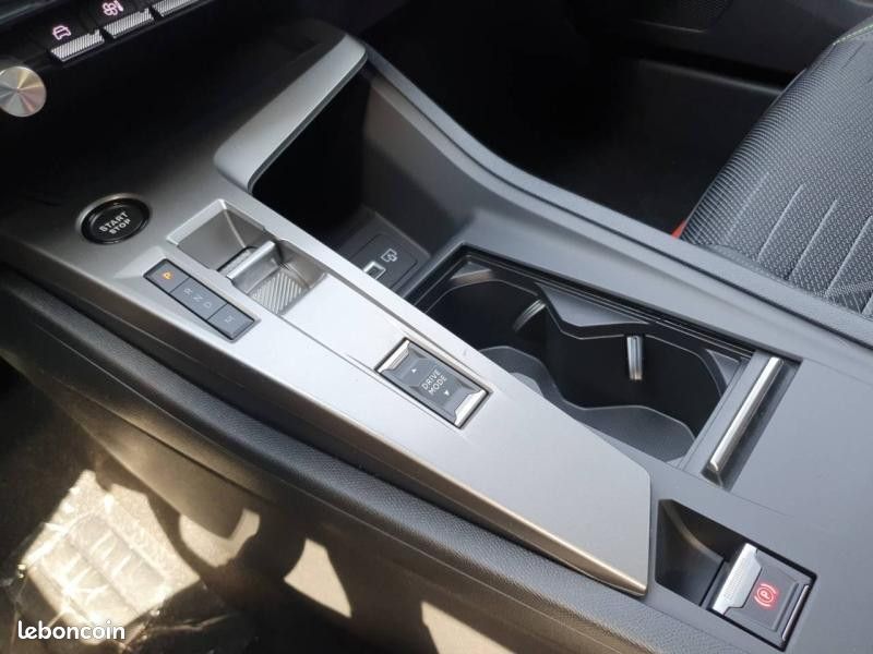 Peugeot 308 1.2 Hybrid 145ch GT e-DCS6 (image 10)