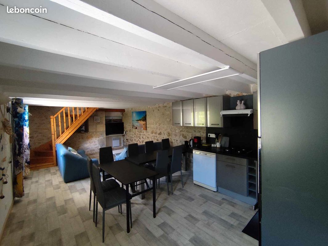 Maison 4 pièces 104 m² · à Le Gua · 104 m² · 1 000 €