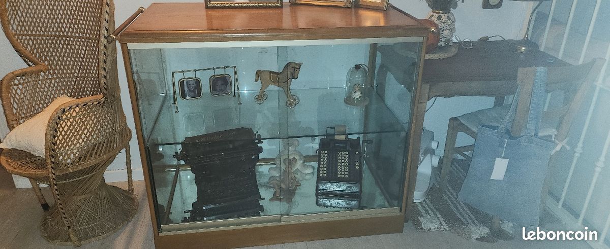 Meuble vitrine (image 1)
