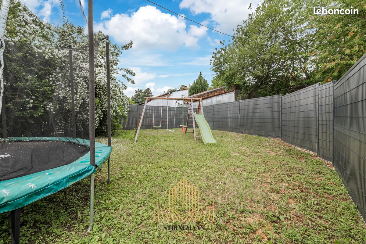 Maison 6 pièces 155 m² · à Still · 155 m² · 335 000 €