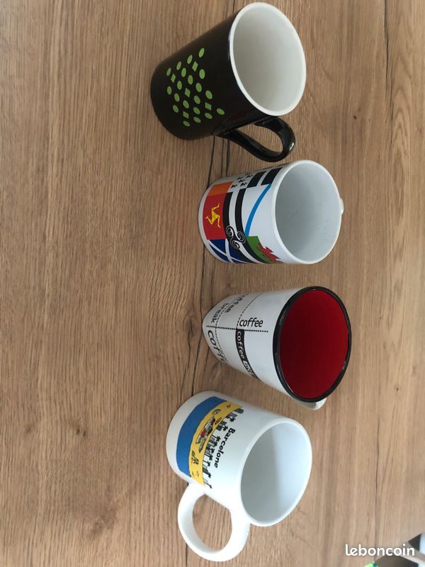 4 Tasses (image 1)