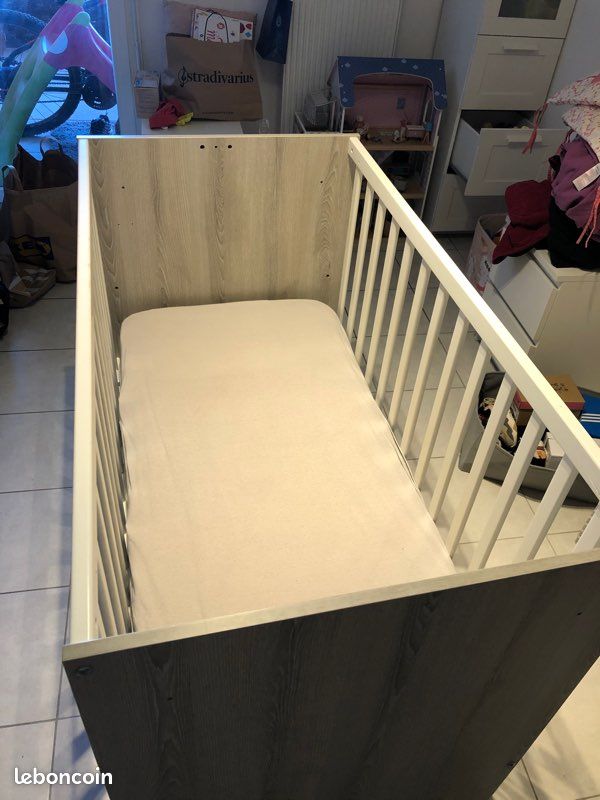 Lit bébé (image 1)