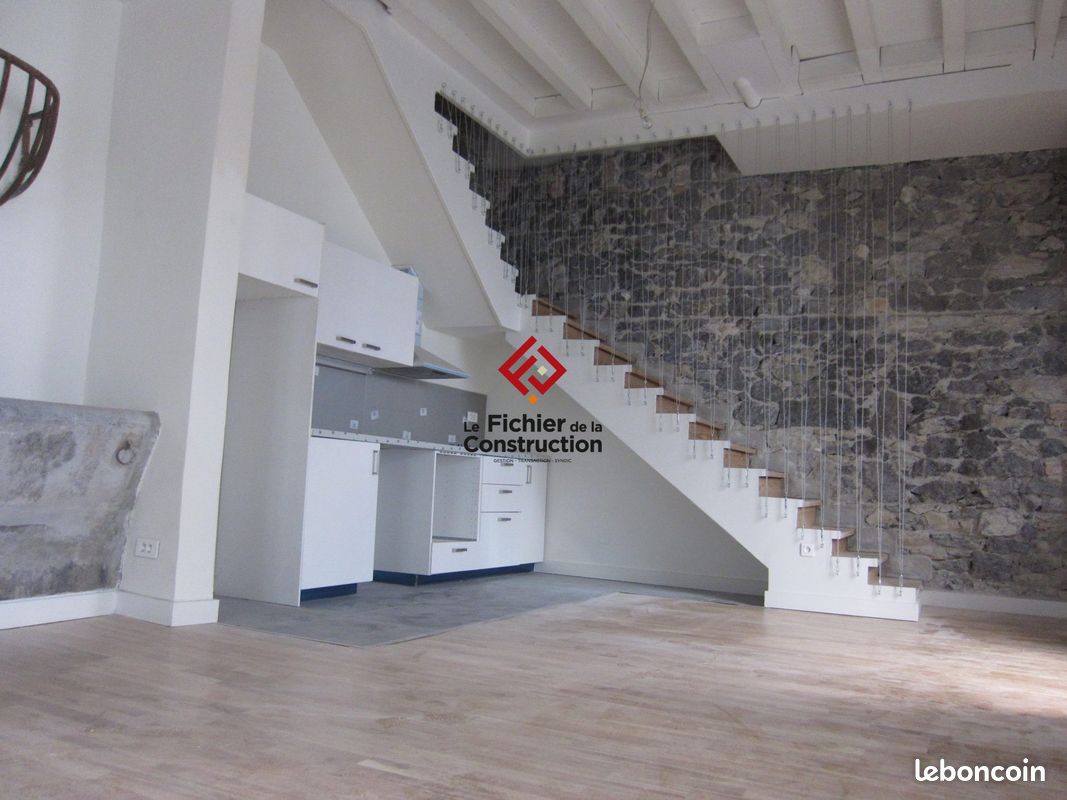 Maison 4 pièces 73 m² · à Grenoble · 73 m² · 982 €