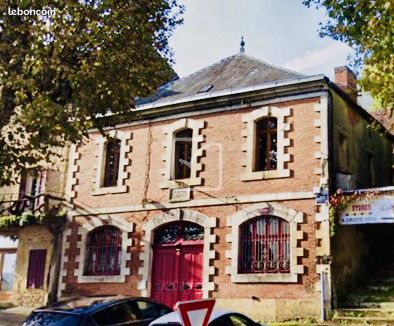 Maison 9 pièces 540 m²