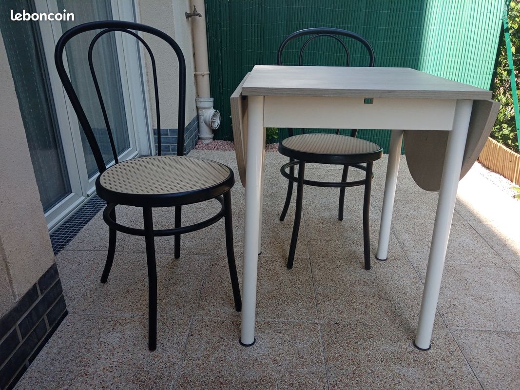 Table chaises (image 1)