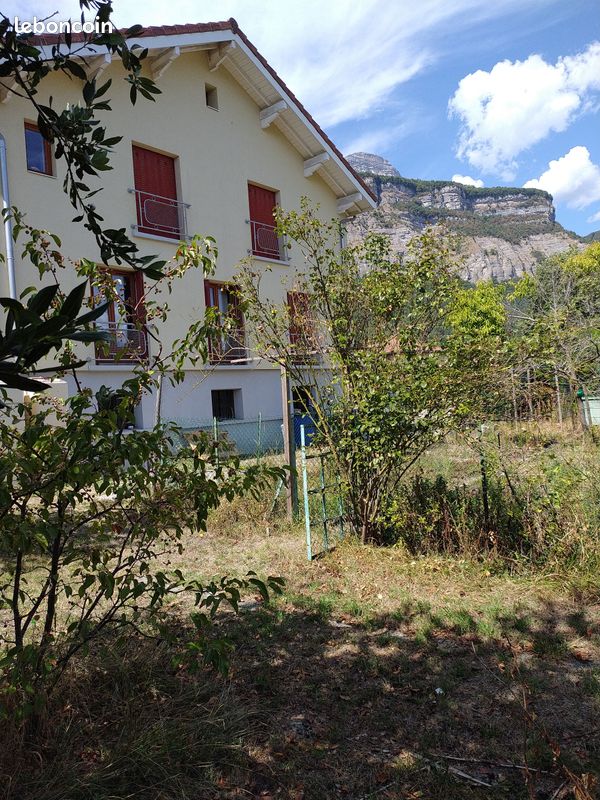 Maison 6 pièces 160 m² · à Bernin · 160 m² · 450 000 €