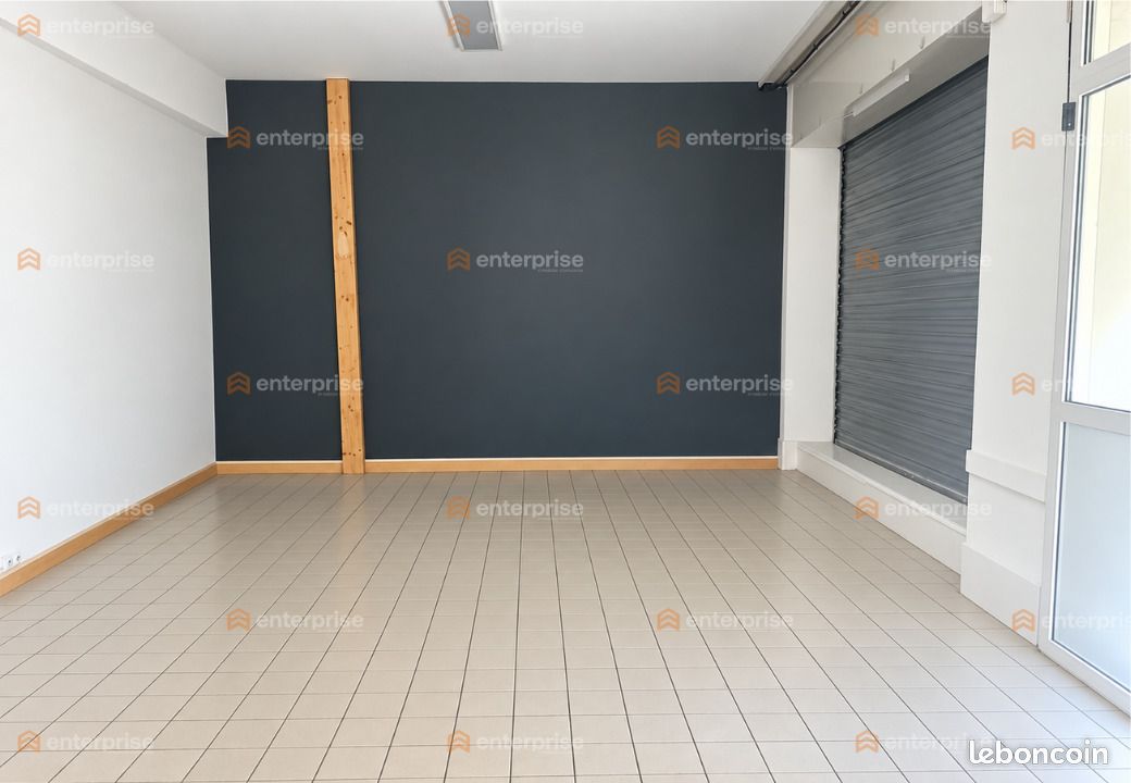 Local commercial 156 m² (image 3)