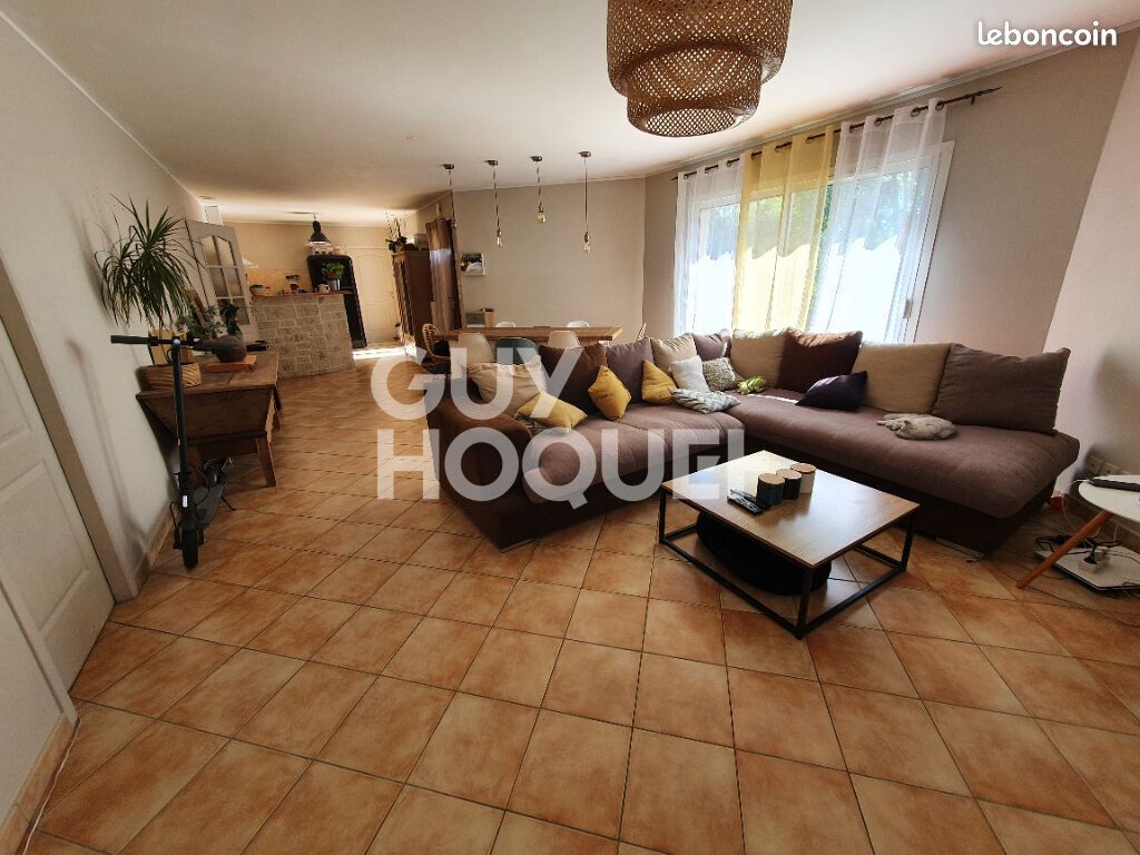 Maison 4 pièces 91 m² · à Villeneuve-de-Berg · 91 m² · 925 €/mois
