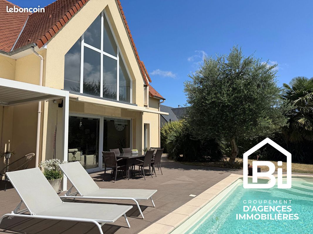 Maison 9 pièces 238 m² · à Bénouville · 238 m² · 765 400 €