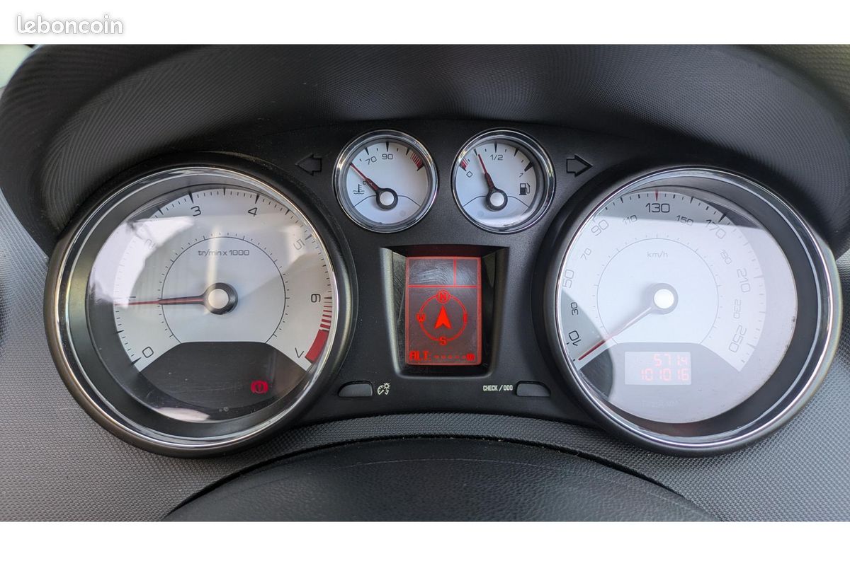 PEUGEOT 308 CC 1.6 156 Féline (image 24)