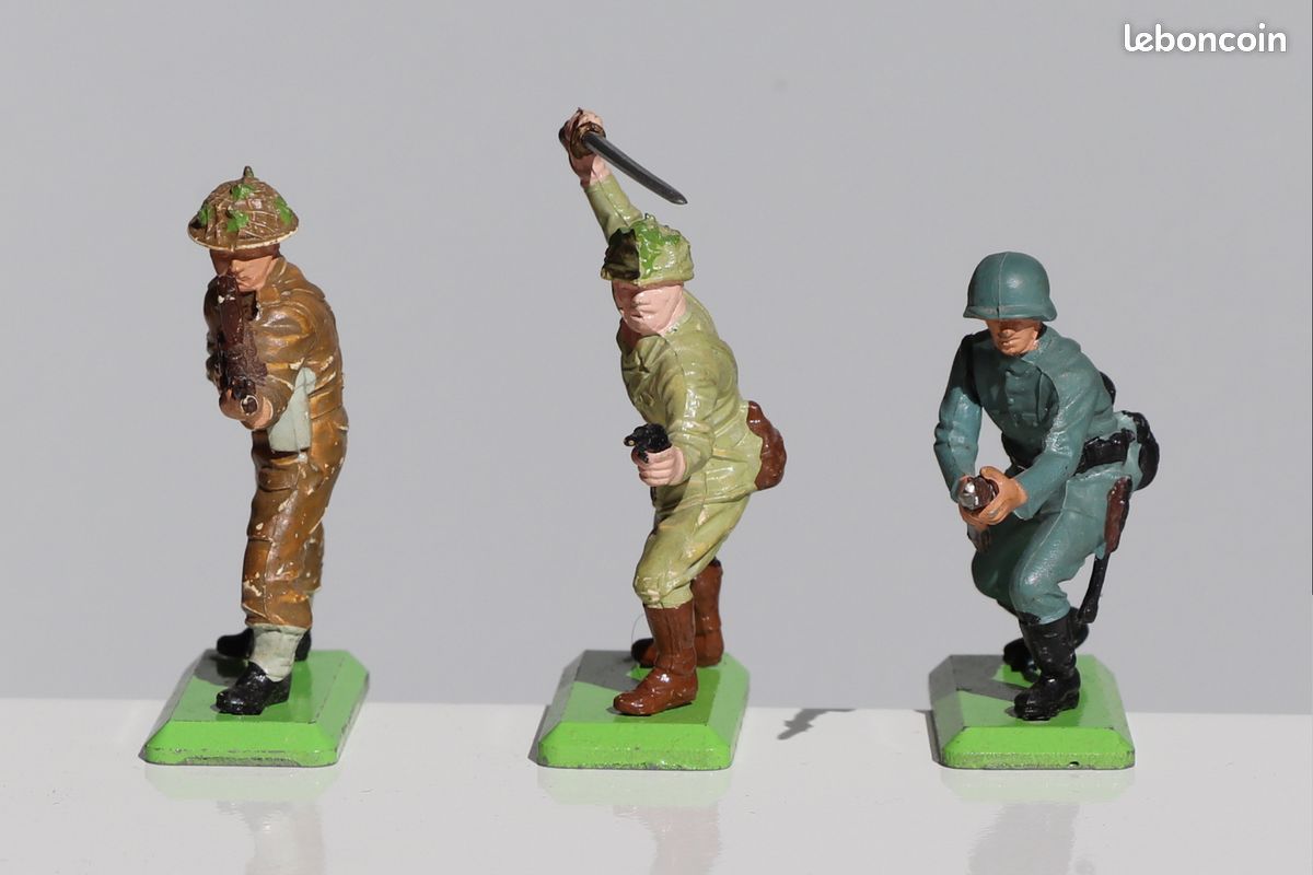 1:35 - Figurines WW2 Soldats anglais jouant au foot by