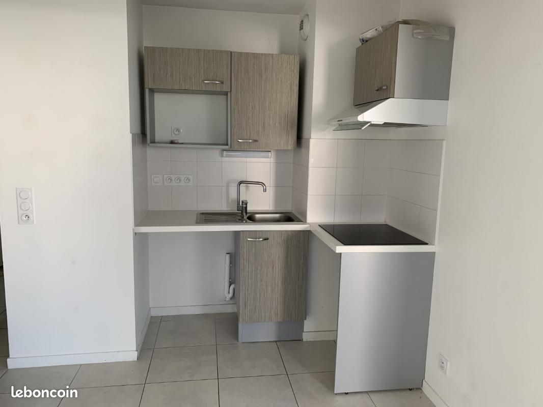 Appartement 4 pièces 82 m² · à Villenave-d'Ornon · 82 m² · 1 041 €