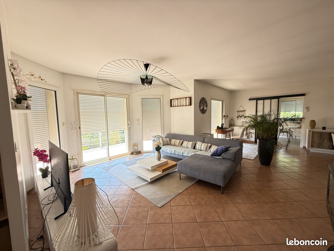 Maison 4 pièces 128 m² · à Nîmes · 128 m² · 499 000 €