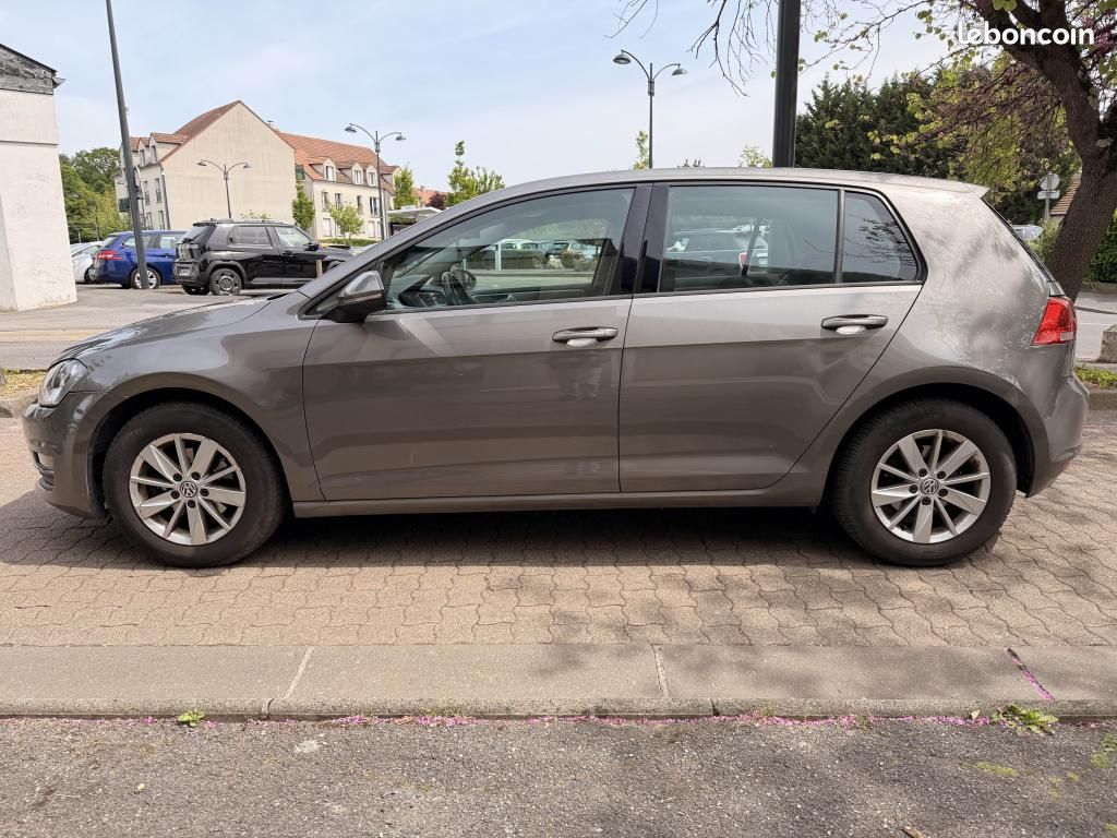 VOLKSWAGEN GOLF 1.6 16V TDI CR FAP BlueMotion - 105 - BV DSG 7 VII BERLINE Confortline PHASE 1 (image 2)