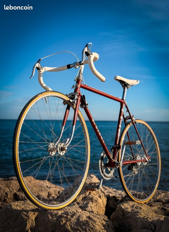 Guidon cintre acier vélo vintage route handlebar old road