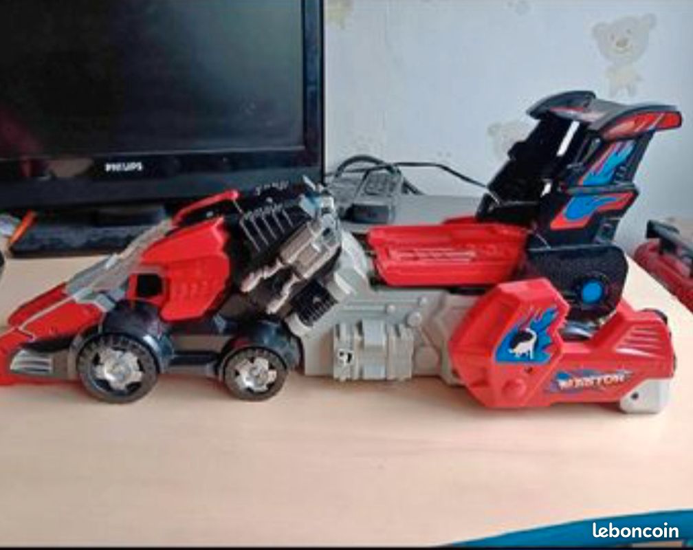 Robot transformers rouge (image 2)