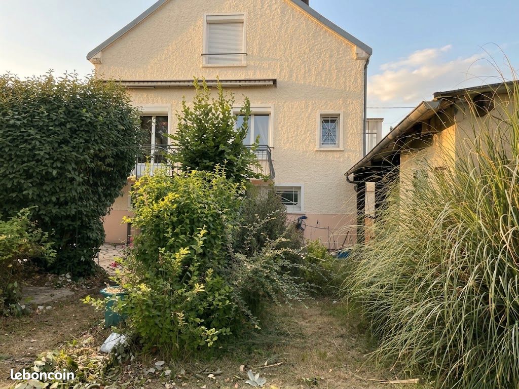 Maison 5 pièces 96 m² · à Fleury-les-Aubrais · 96 m² · 279 500 €