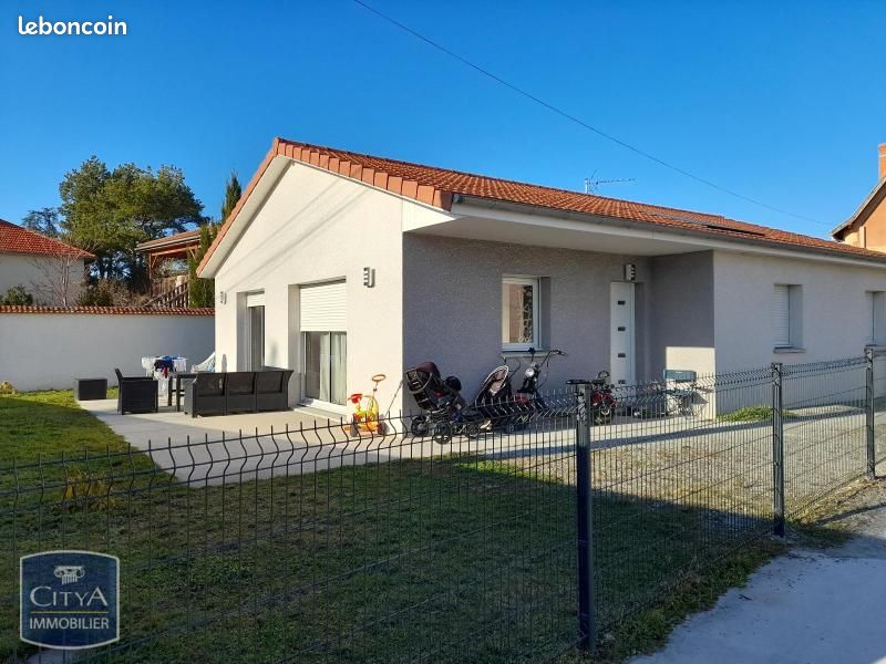 Maison 5 pièces 101 m² · à Roanne · 101 m² · 890 €