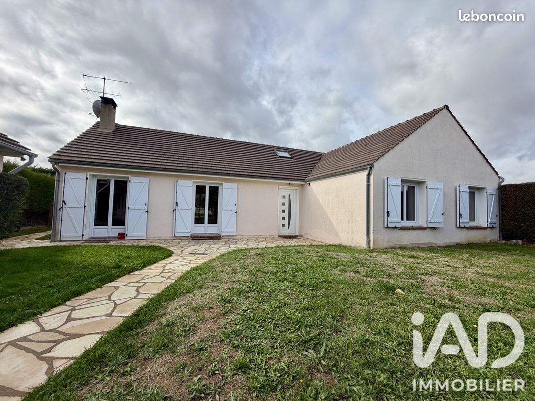 Maison 6 pièces 133 m² · à Champcueil · 133 m² · 370 000 €