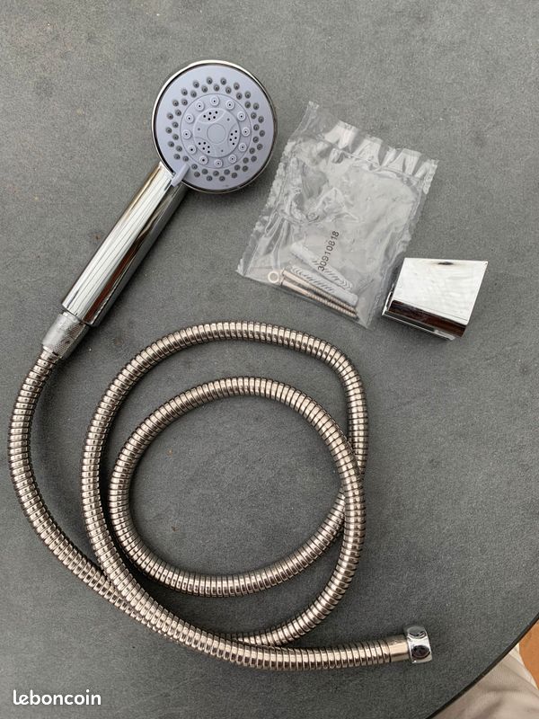 Ensemble de douche (image 1)