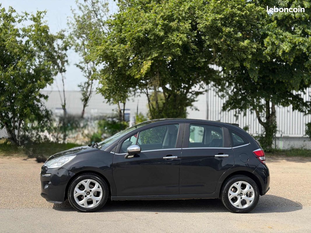Citroën C3 II 1.6 HDi 92ch Airdream Rossignol - Clim - GPS - Révisée & Garantie 6 Mois (image 8)