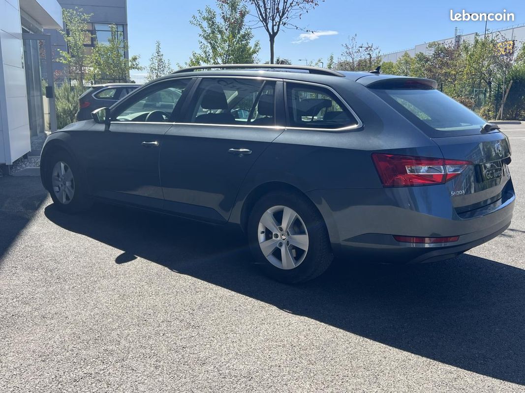 SKODA SUPERB Combi 1.4 TSI ACT - 150 (image 6)