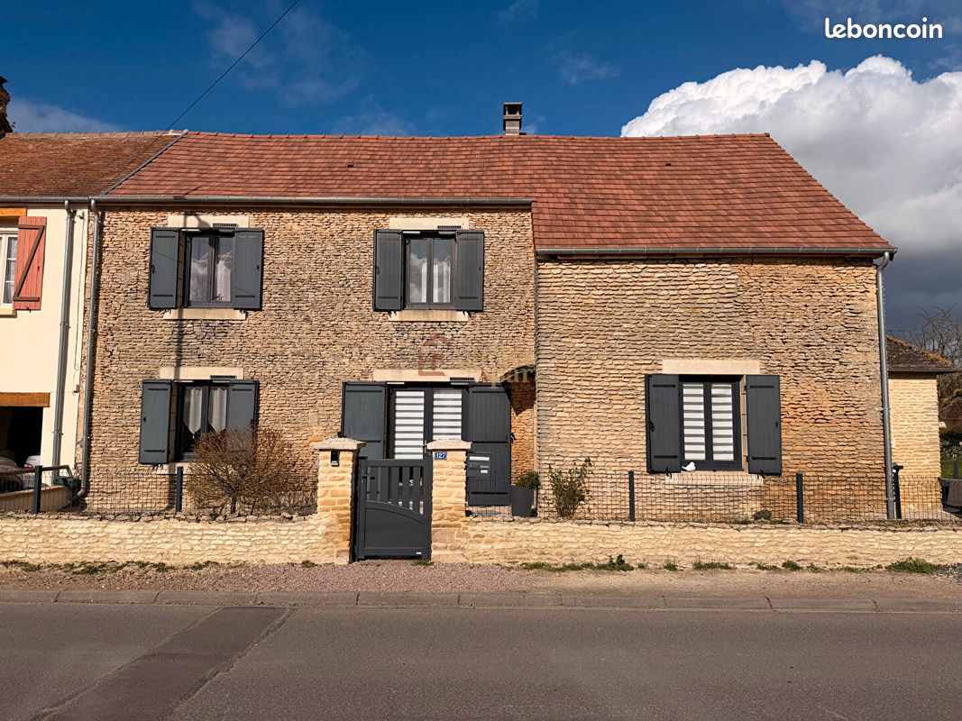 Maison 5 pièces 115 m² · à Argences · 115 m² · 280 000 €