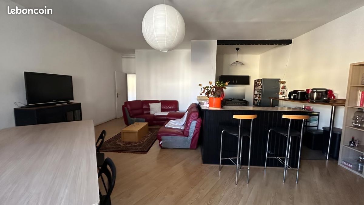 Appartement 3 pièces 100 m² · à Lyon · 100 m² · 891 €/mois