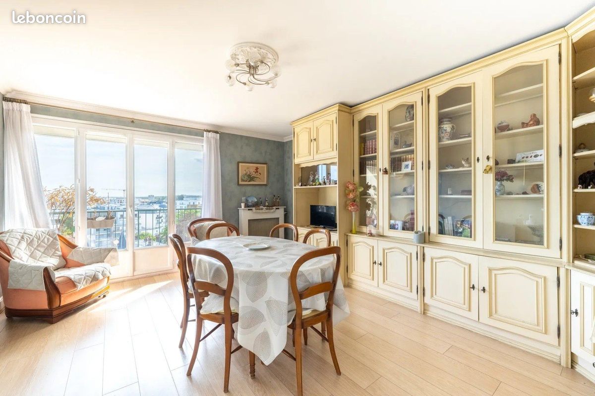Appartement 3 pièces 64 m² · à Poissy · 64 m² · 198 000 €