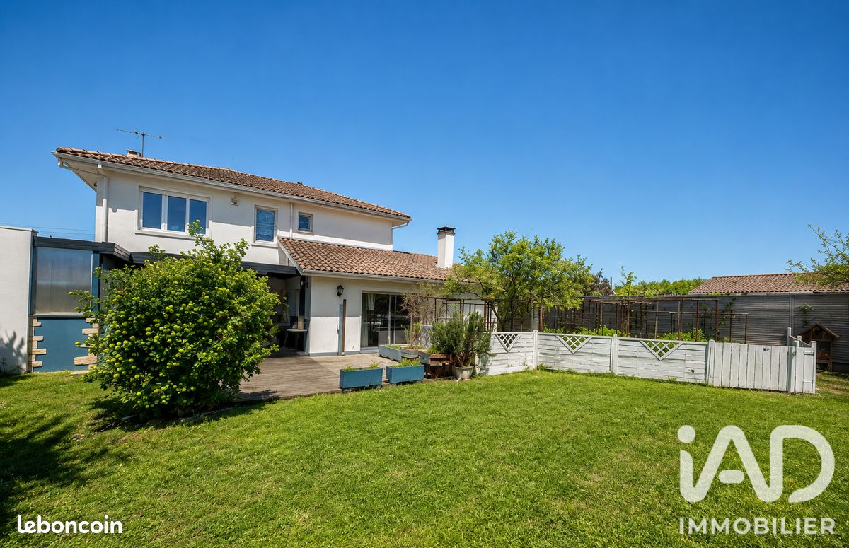 Maison 6 pièces 160 m² · à Pessac · 160 m² · 750 000 €