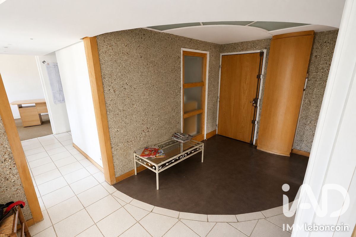 Appartement 4 pièces 93 m² · à Poitiers · 93 m² · 99 500 €