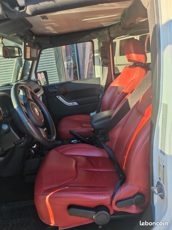 Jeep Wrangler (image 3)