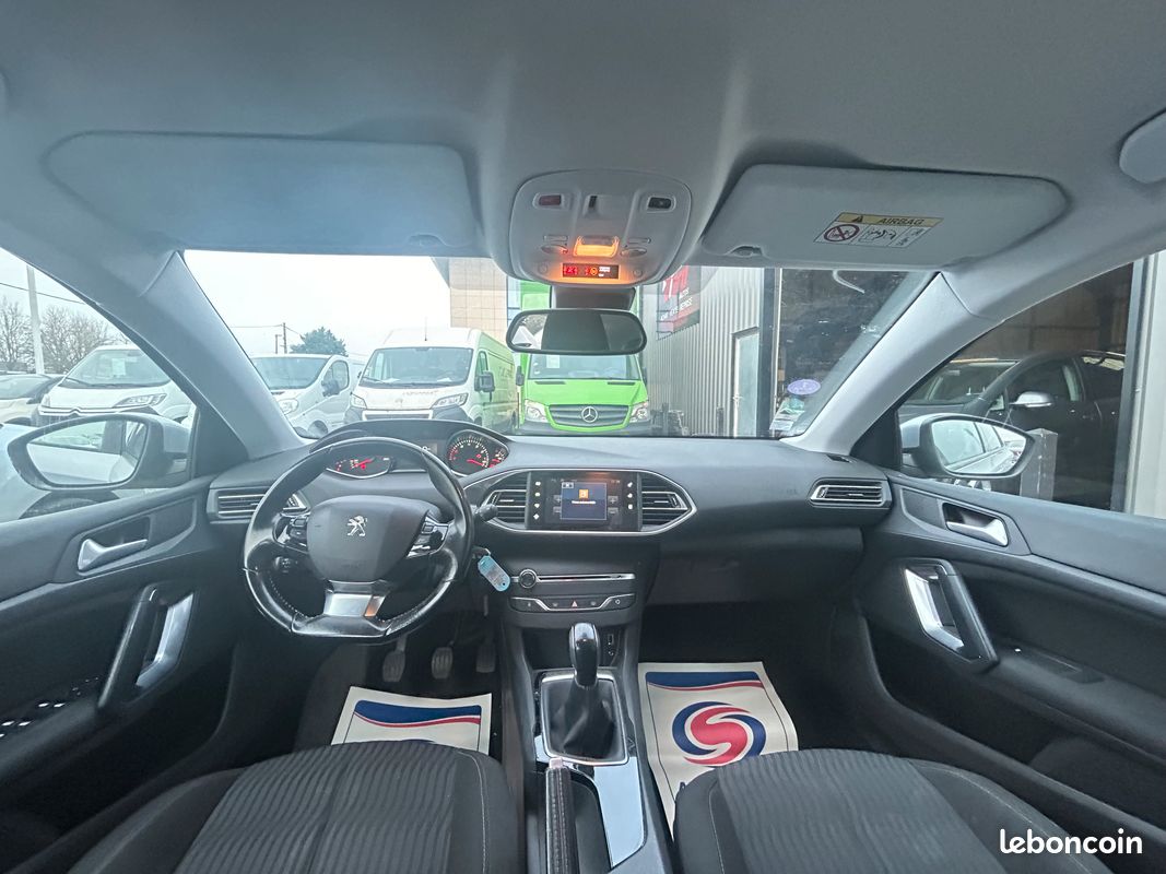 Peugeot 308 1.2 110ch S&S Active (image 3)