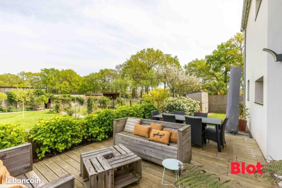 Maison 8 pièces 179 m² · à Thorigné-Fouillard · 179 m² · 548 550 €