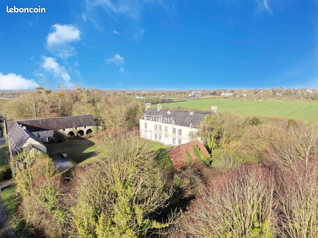 Maison 20 pièces 610 m² · à Sainte-Mère-Église · 610 m² · 417 000 €
