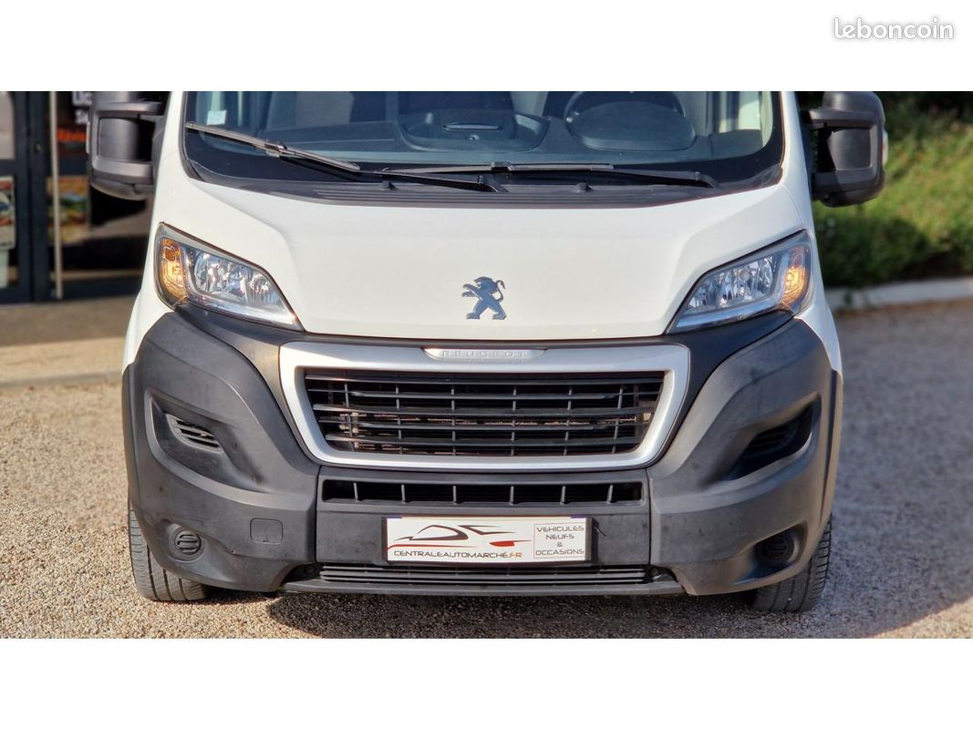 PEUGEOT BOXER Premium 333 L3H2 2.2 BlueHDi S&S - 140 (image 8)