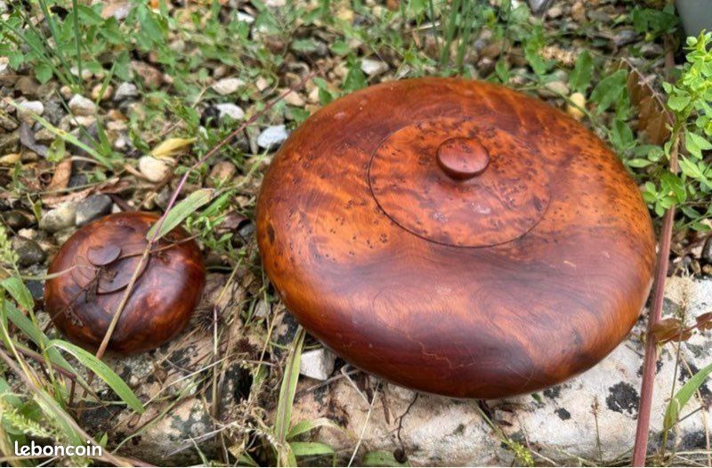 Boîte En Bois Tourné - Déco Vintage - Occasion Avec Quelques Traces D’usure