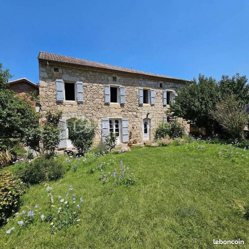 Maison 6 pièces 199 m² · à Gimbrède · 199 m² · 219 000 €